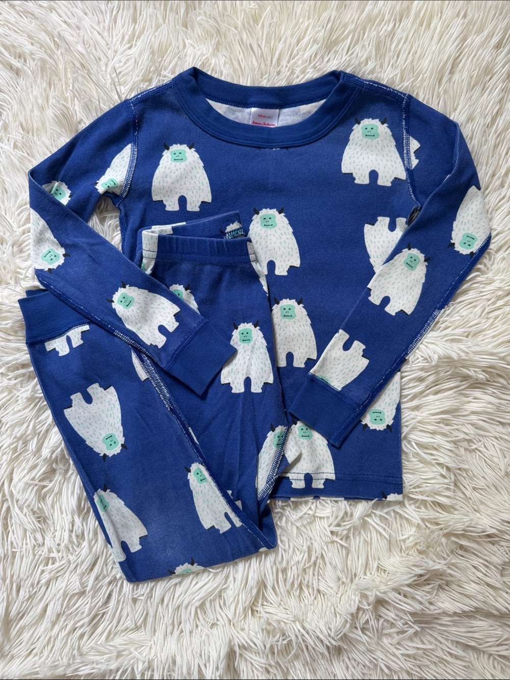 Hanna Andersson Blue Yeti Pajama Set